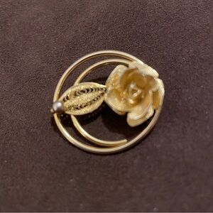 Sarah Coventry Vintage “Promise” brooch